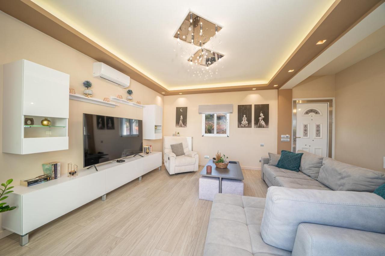 Apartmán Eleni'S House Karavomylos Exteriér fotografie